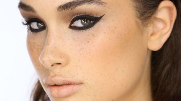Cat Eye Makeup