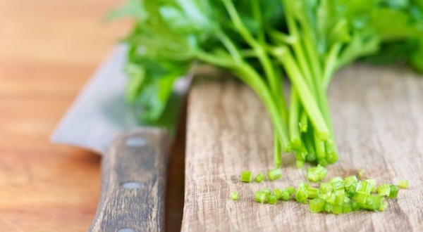 What are the health benefits of parsley