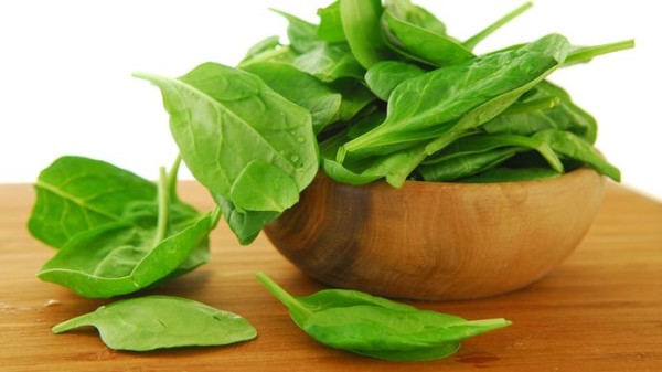 What are the health benefits of spinach