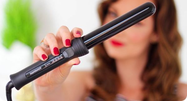 How to Use a Curling Wand